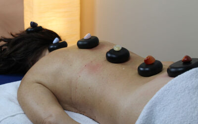 Allevia le tensioni muscolari con il calore: prova i benefici dell’Hot Stone Massage